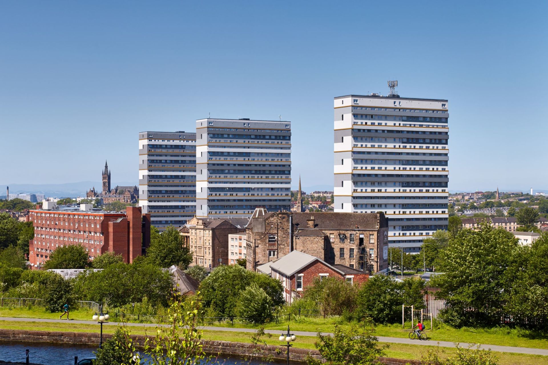 Refurbished Cedar Court flats, Woodside