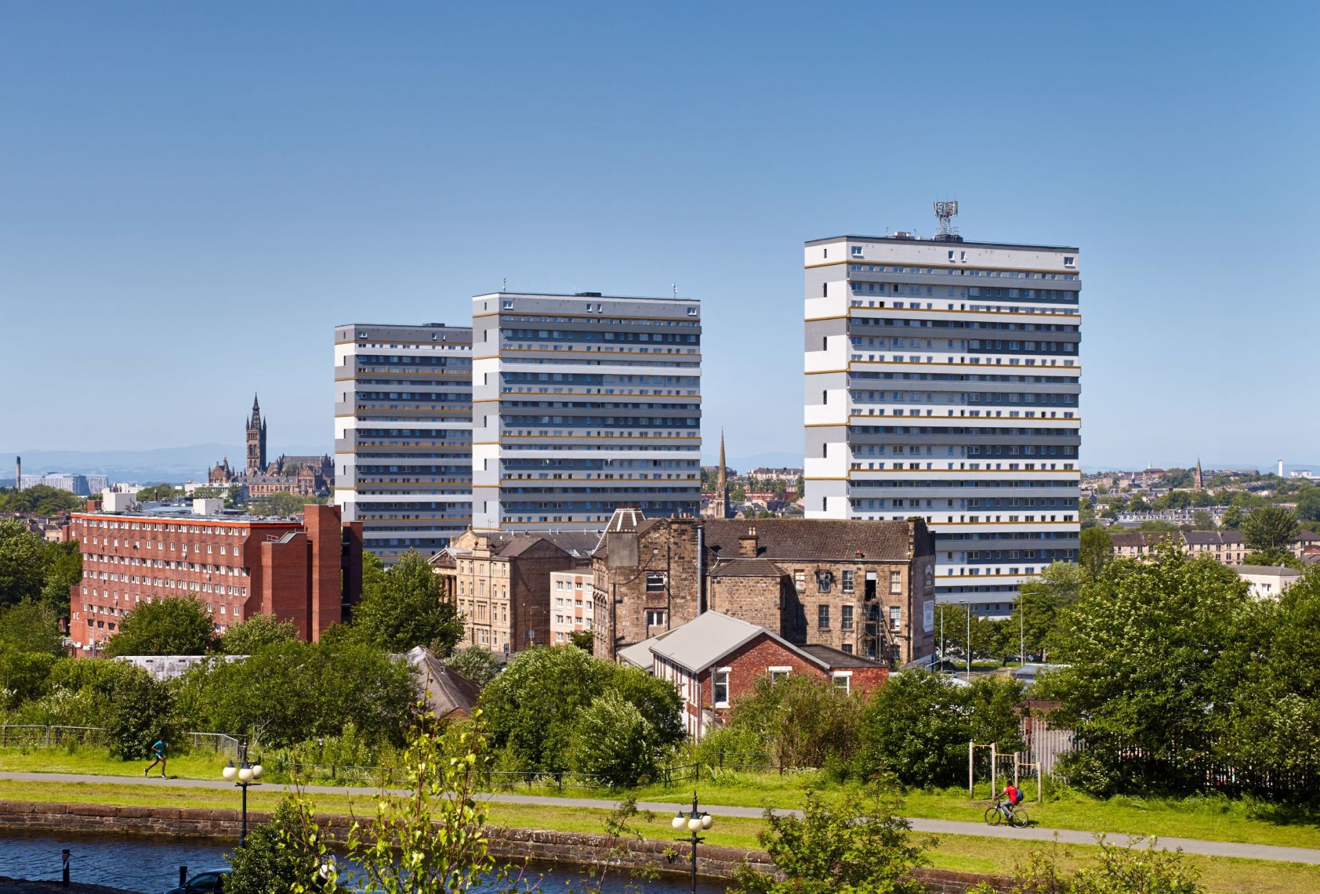 Refurbished Cedar Court flats, Woodside