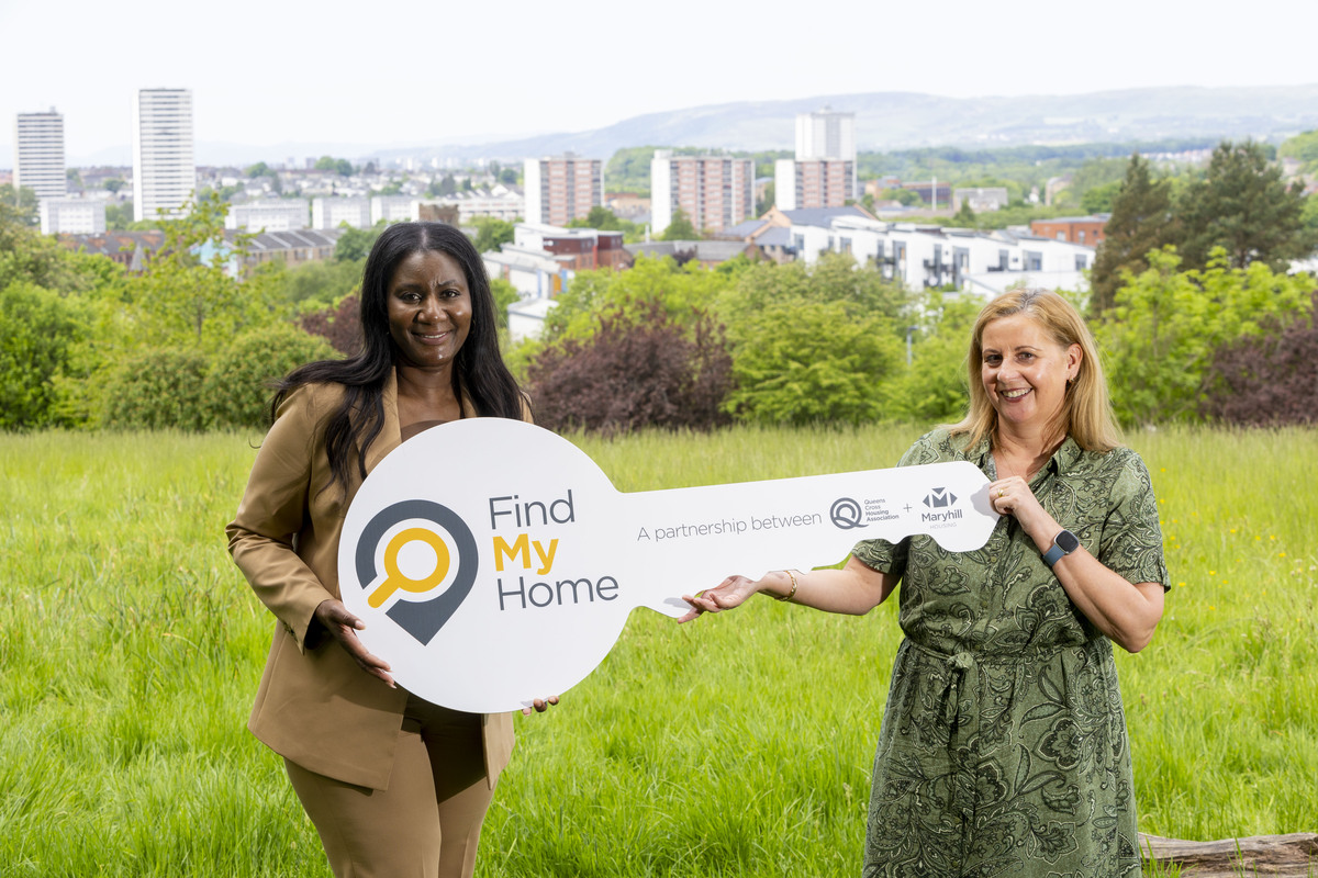 Jennifer Simon, Director of Operations, Maryhill Housing Association (left) and Elizabeth Hood, Depute Director of Neighbourhoods, Queens Cross Housing Association (right) launch joint online housing application service.